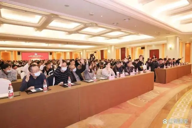 江西省印刷復(fù)制業(yè)協(xié)會(huì)第八屆會(huì)員代表大會(huì)暨換屆選舉大會(huì)召開(kāi)