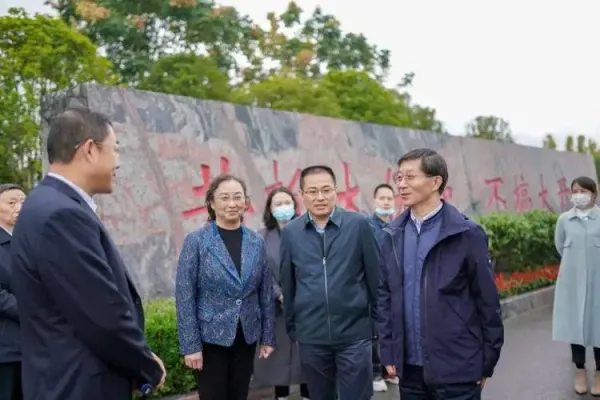 朱旗：牽頭撰寫聯名提案，助力出版業高質量發展